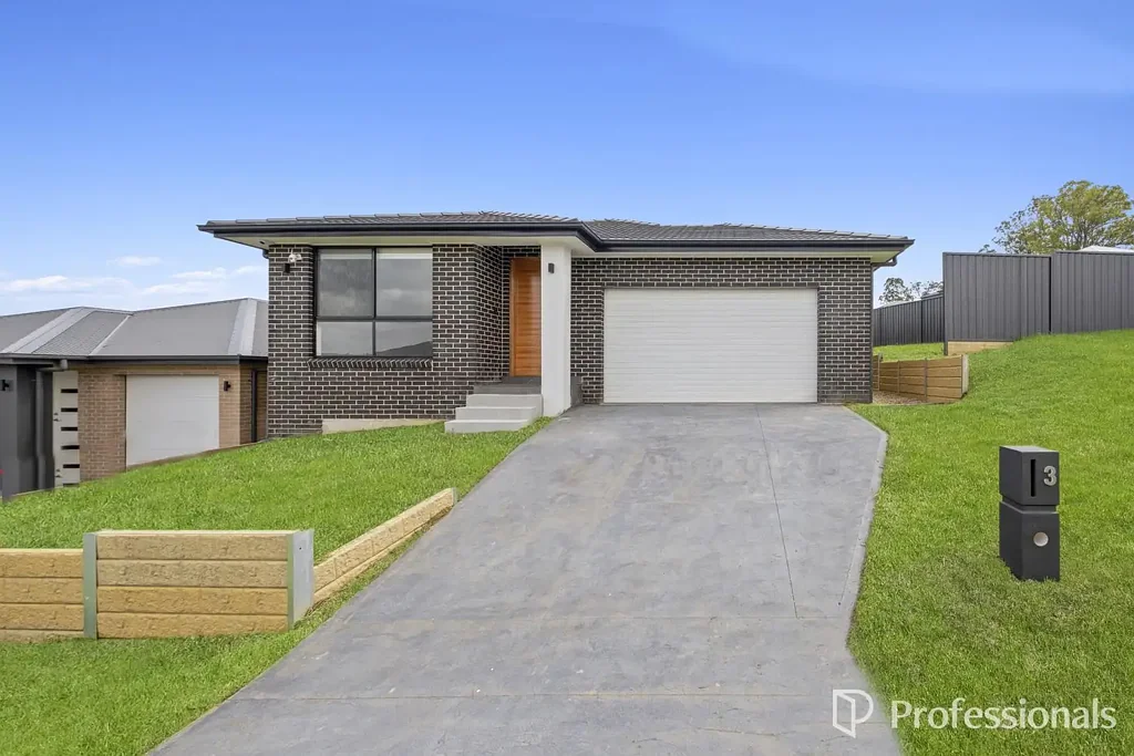 Single Level Home in Box Hill