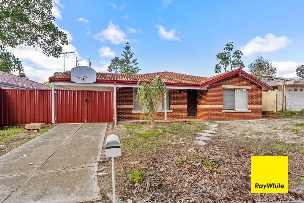 Stratton 4 Bedroom Updated Family Home With Plenty Of Potential