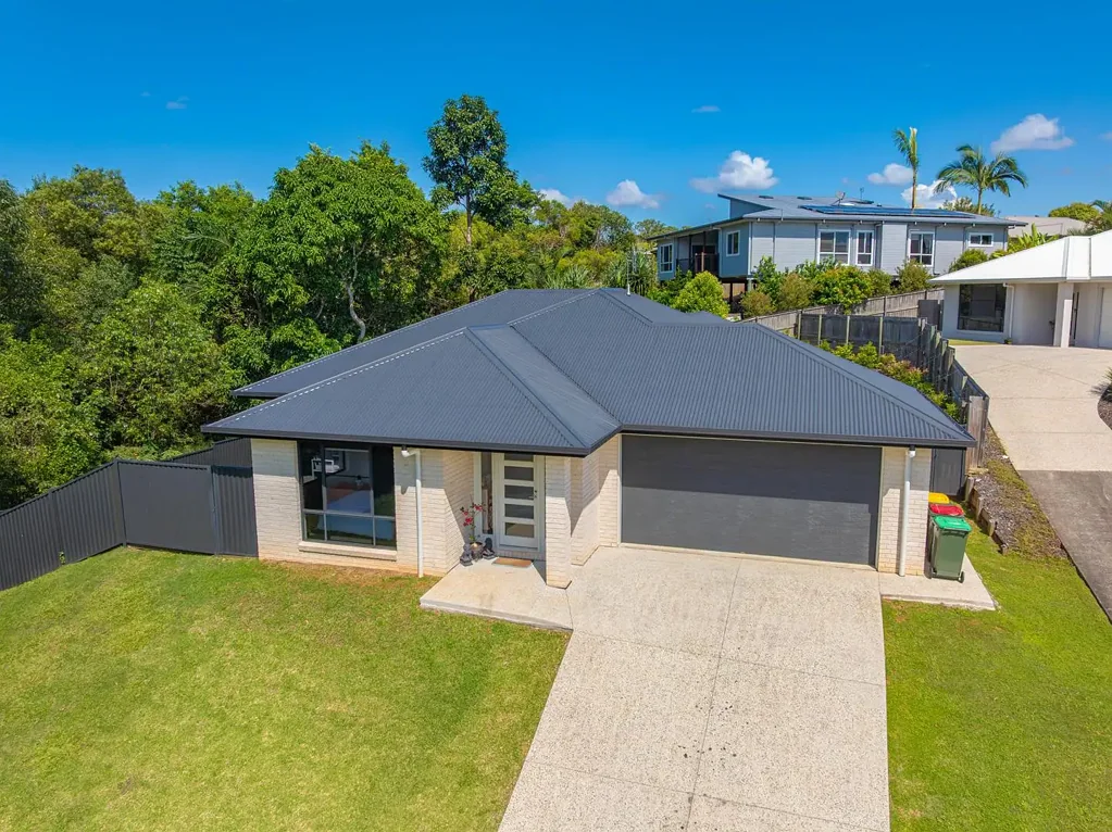 10 WINTERFORD PLACE, Coes Creek, QLD 4560