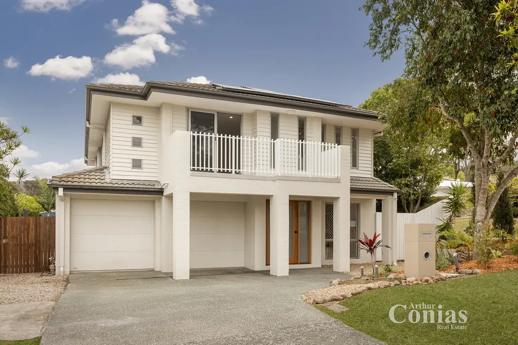 Ashgrove 5कमरा Beautifully Renovated Family Living in the Heart of Ashgrove