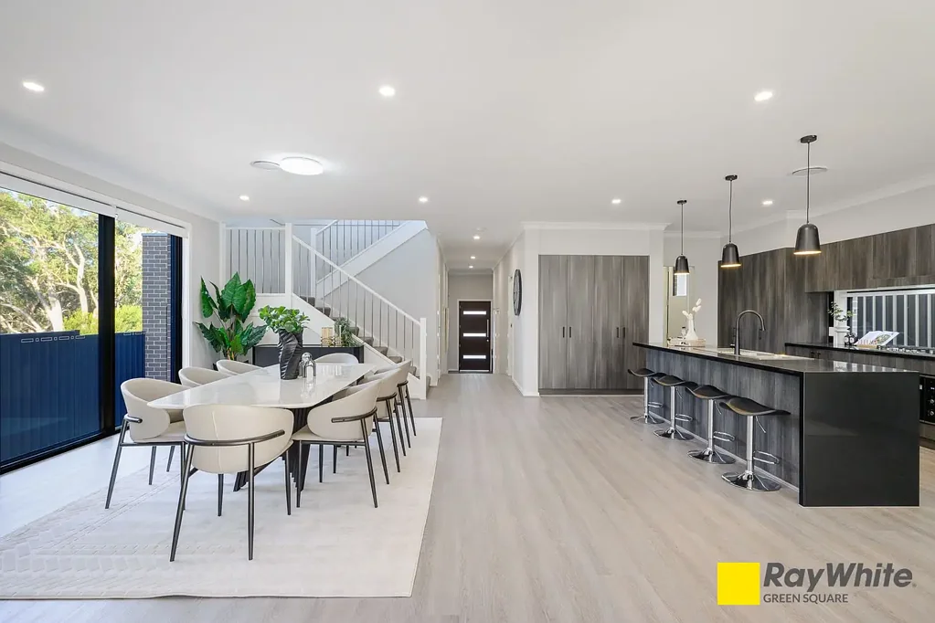 North Kellyville 6غرفة نوم Luxury Redefined: Brand New Customised House