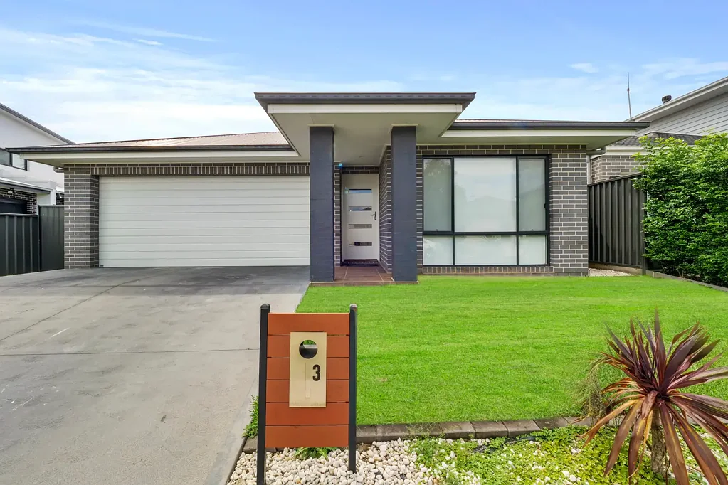 Apply Now - Century 21 | the Paramount Group