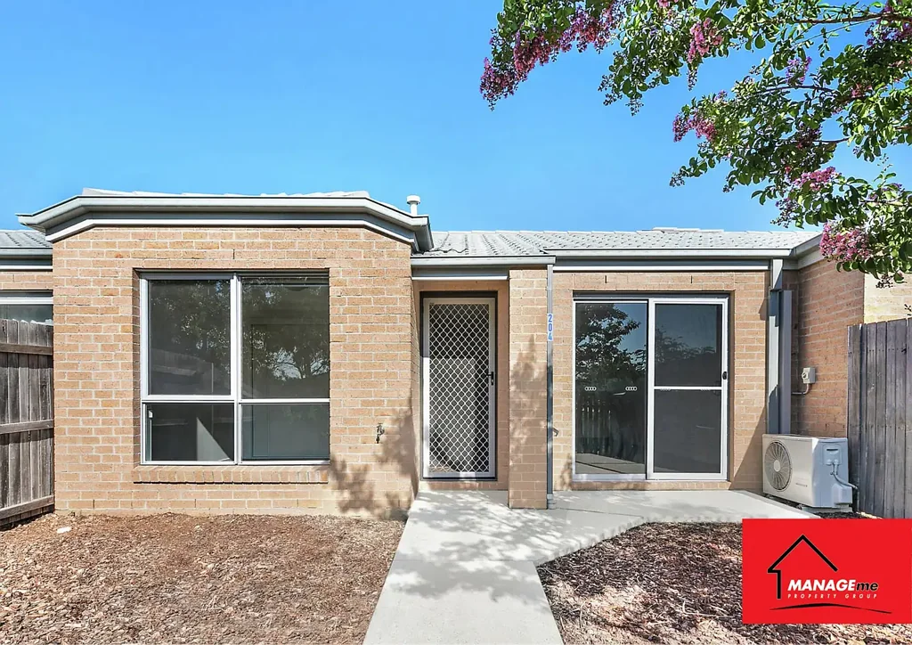 Easy Living in a Light-Filled 3-Bedroom Home