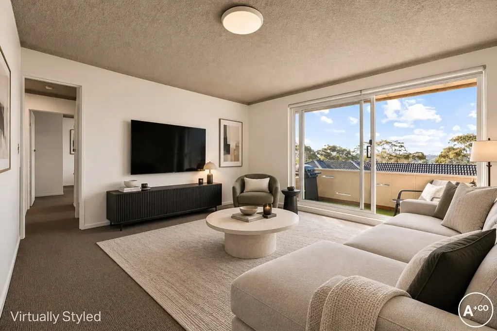 Randwick 3 Slaapkamer Sun-Filled Three-Bedroom Apartment with Elevated Outlook, Garage & Pool