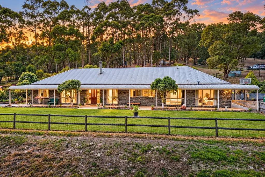 Macclesfield 4 Bedroom COUNTRY LIVING WITHOUT COMPROMISE