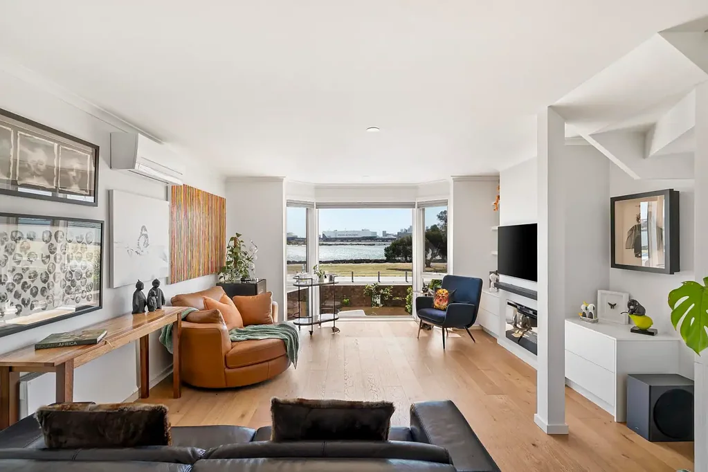 2/54 The Strand, Williamstown, VIC 3016