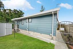 10E Saxbys Road, Glenview