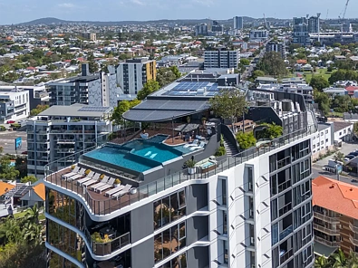 Kangaroo Point 2 Bedroom Sophisticated Inner-City Living with Rooftop Resort Amenities
