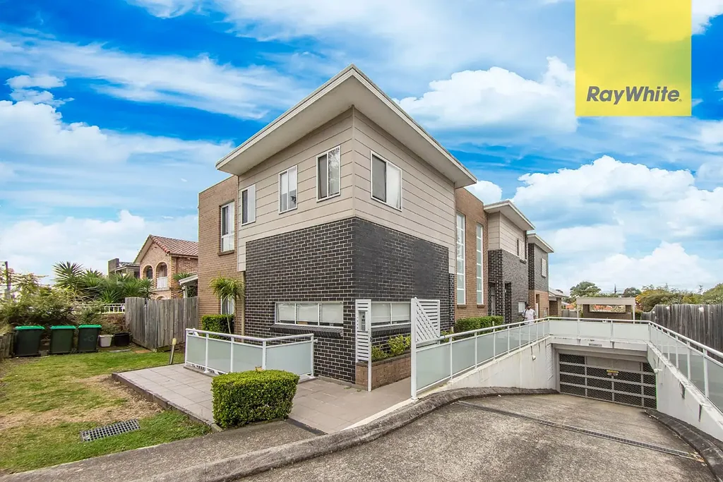 MODERN 2-BEDROOM APARTMENT IN PRIME LOCATION