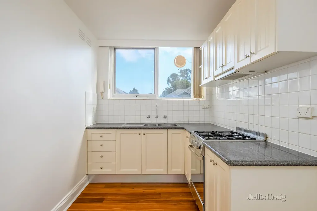 One-Bedroom Apartment with North Aspect