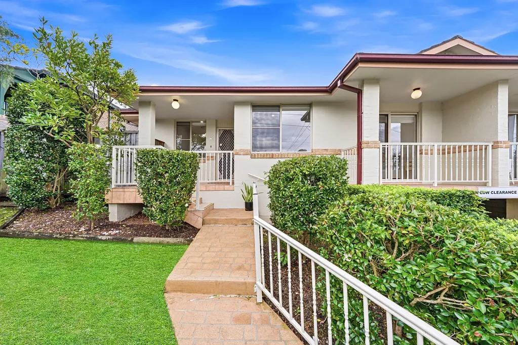 Eastwood 3Moenga Elegant 3-Bedroom Villa with Thoughtful Upgrades