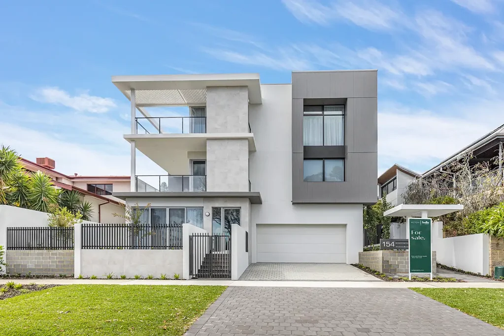 Como 4 Bedroom Boutique Como Living