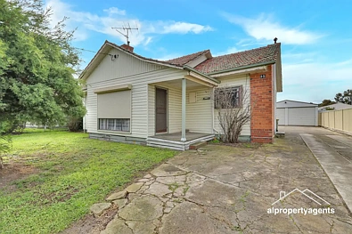 Horsham 3 Slaapkamer Central Location with Plenty of Potential