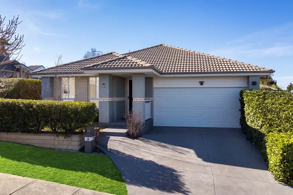 Goulburn 4Kwarto Modern Family Living in a Quiet Goulburn Location!