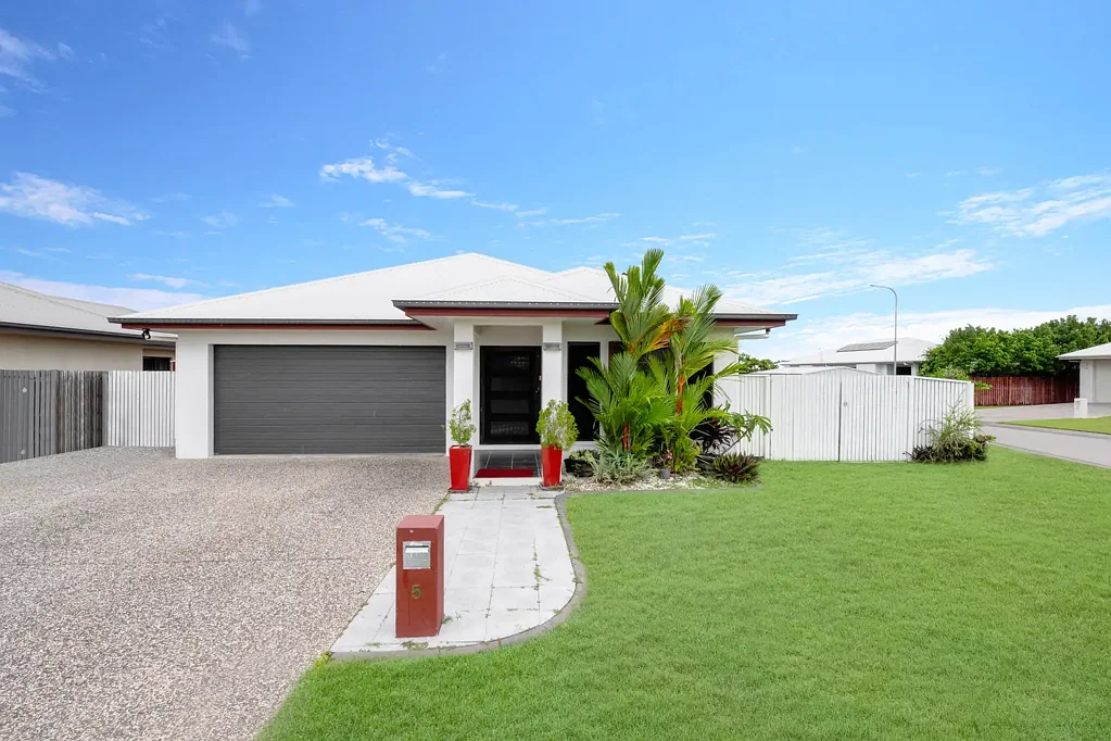 3-5 Apollonia Street, Burdell, QLD 4818