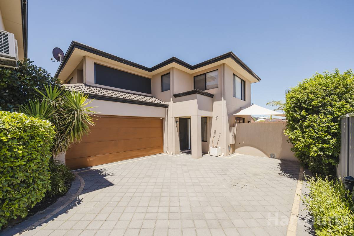 20C Tuart Street, Yokine, WA 6060, 3 ਕਮਰੇ, 3 ਬਾਥਰੂਮ, House
