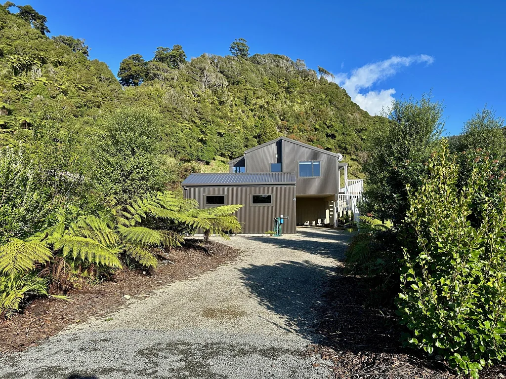Karamea 3ห้องนอน Stylish Coastal Comfort