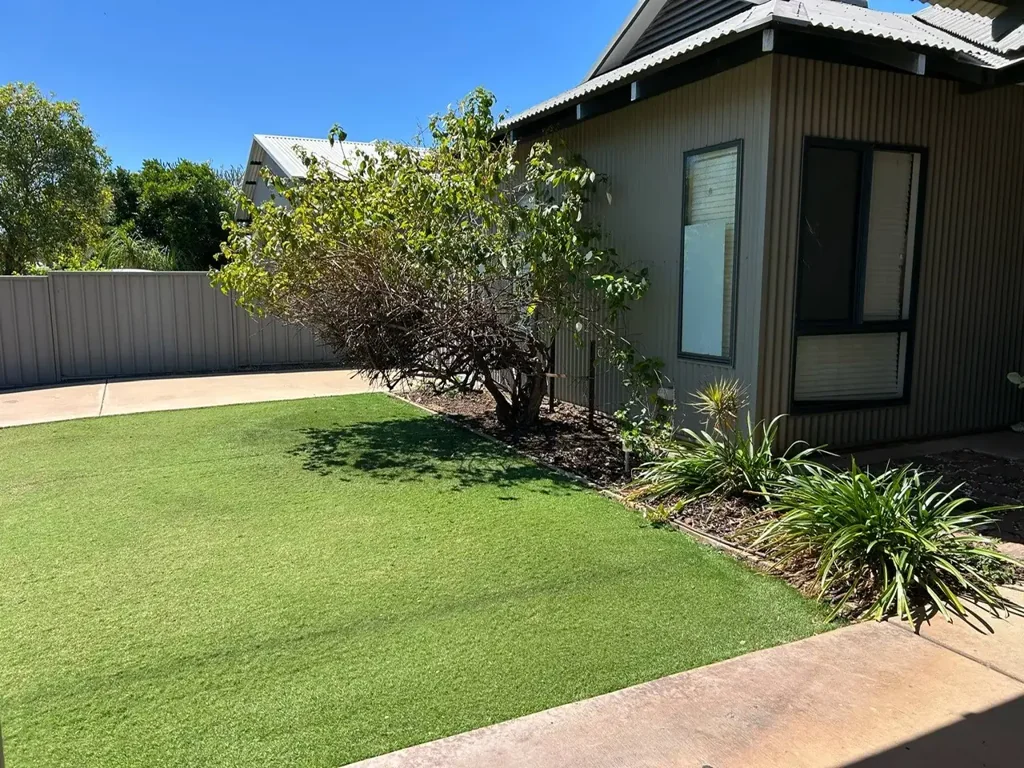 Kununurra 4ਬੈੱਡਰੂਮ Just Listed! Invest Or Nest In This Beautiful 4 Bed Home. Big A/C Workshop And U/ Pool, Room For All The Toys