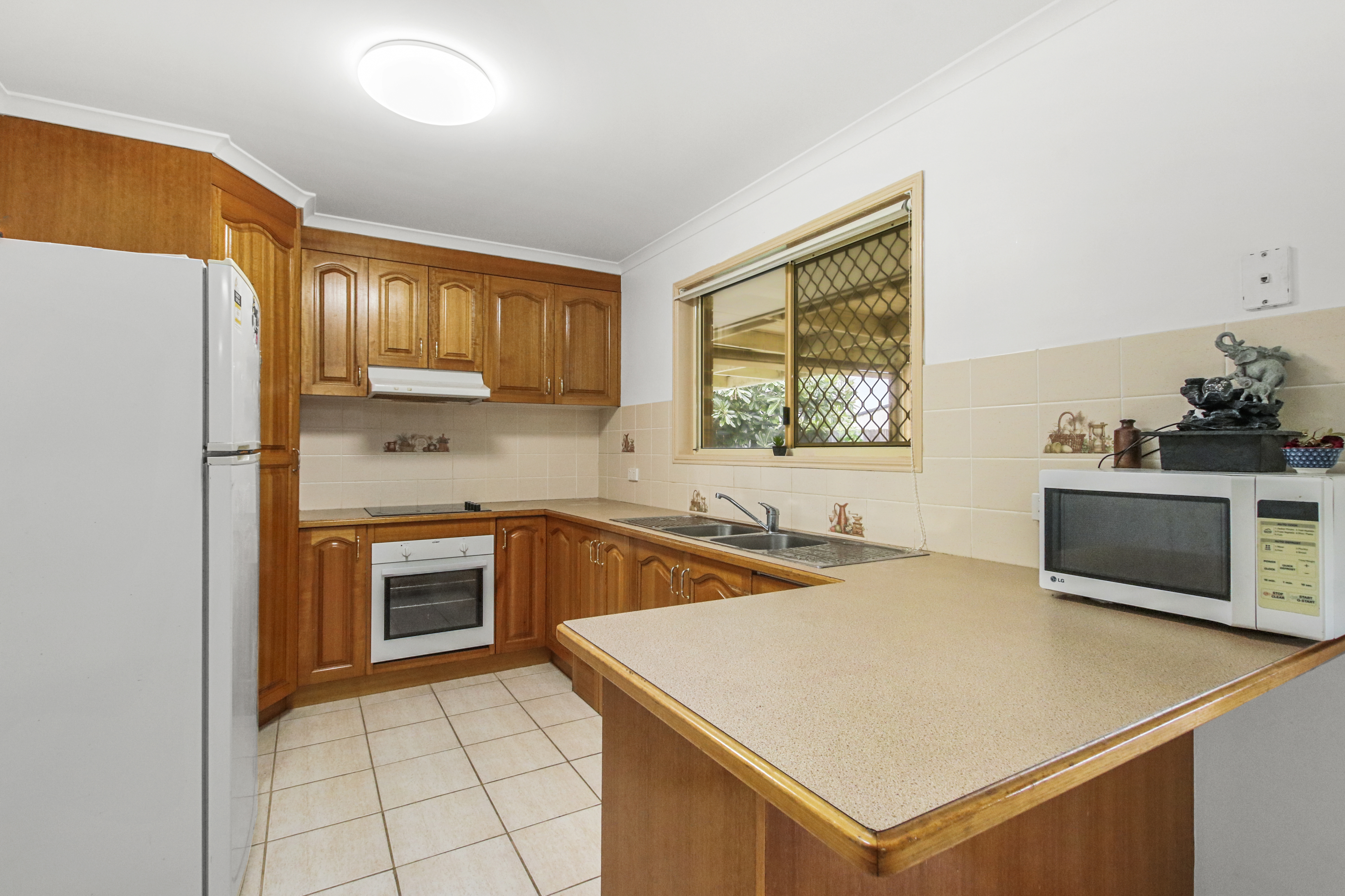 4 CHANAK CL, POINT VERNON QLD 4655, 0 chambres, 0 salles de bain, House