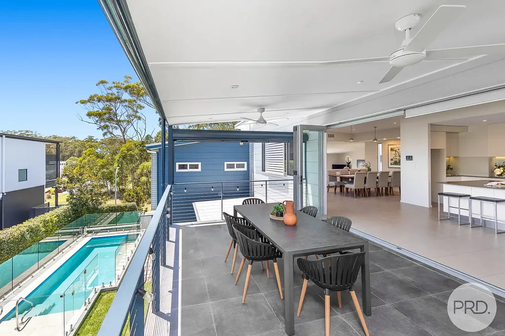 Corlette 4chambre Architect-Designed Coastal Residence