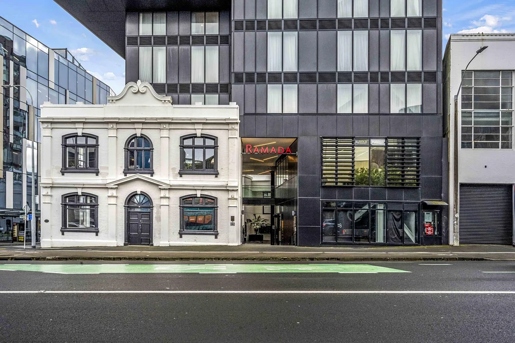 Auckland Central WILL BE SOLD- Prime character CBD Unit