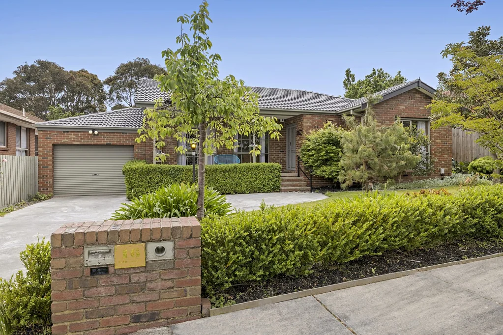 16 Lodge Crescent, Berwick, VIC 3806