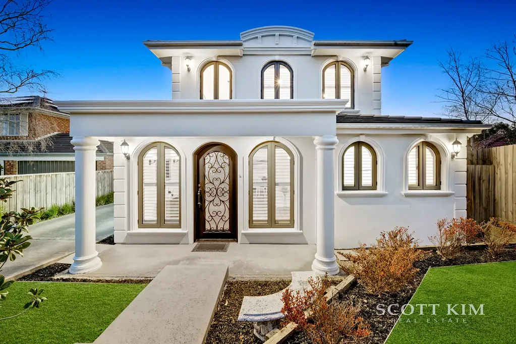Wantirna South 3Kwarto French Provincial Elegance in a Peaceful, Tightly Held Court