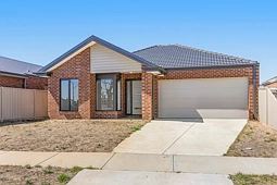 49 Swan Boulevard, Winter Valley