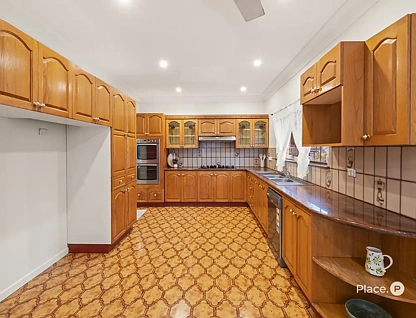18 Condor Road, Coorparoo, QLD 4151, 5房, 3浴, 独立屋