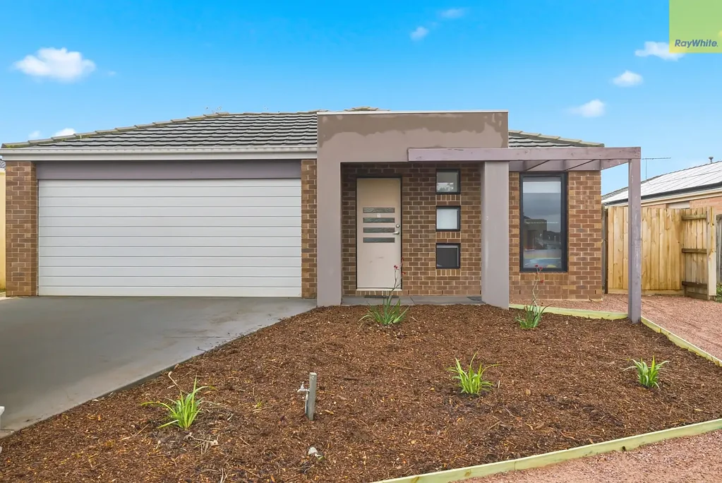 Maddingley 4 Bedroom MODERN FAMILY LIVING IN MADDINGLEY