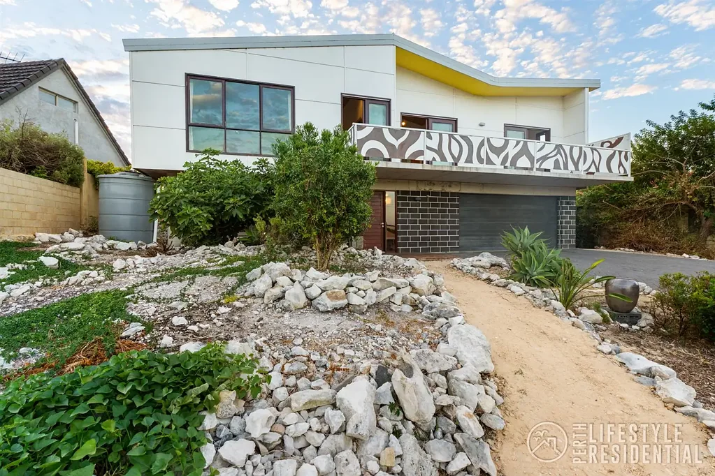 Two Rocks 4ห้องนอน One-Of-A-Kind Architectural Coastal Retreat