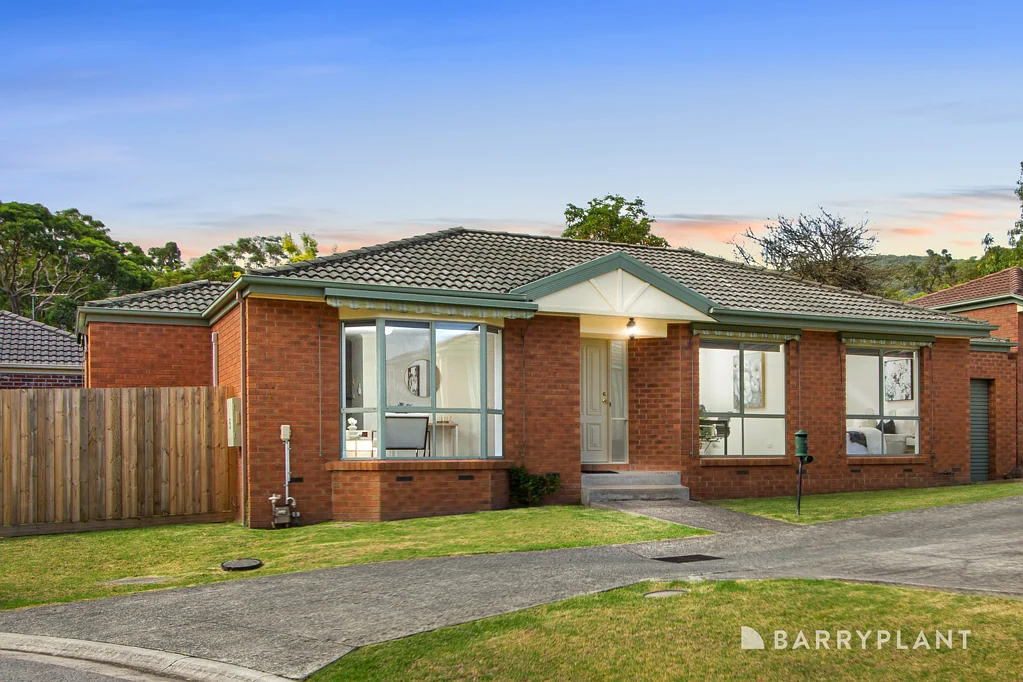5 Carmel Avenue, Ferntree Gully, VIC 3156