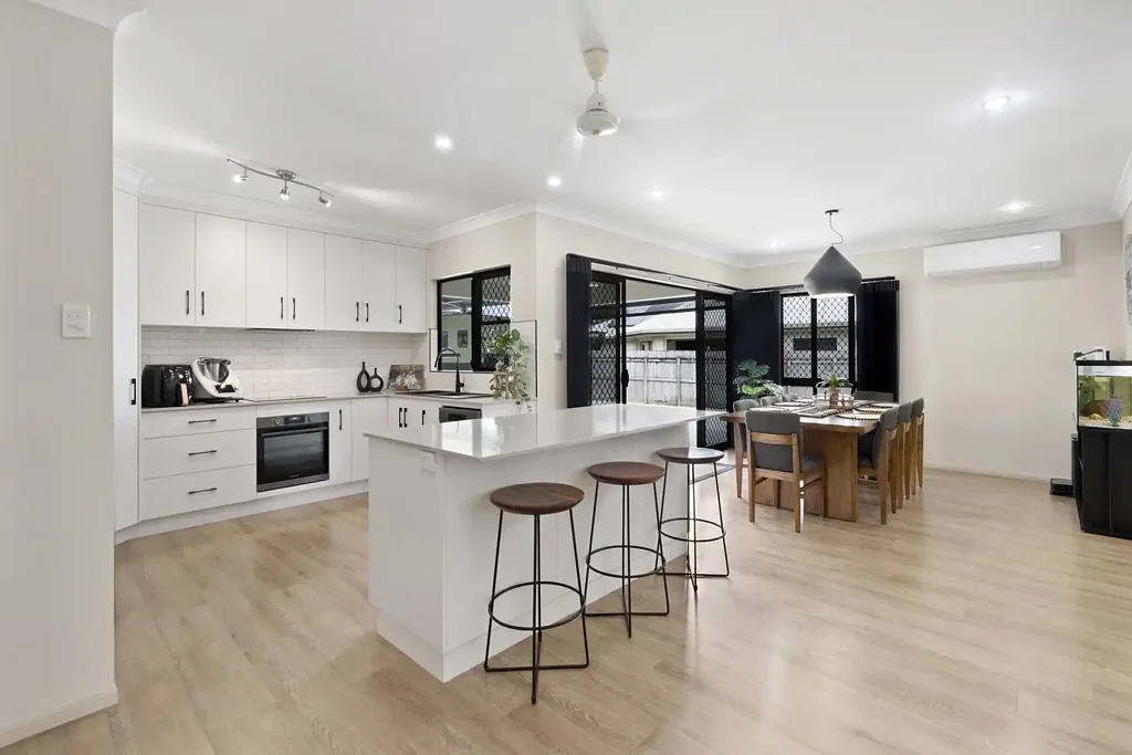 Walkerston 5غرفة نوم Your Forever Family Home – 5 Bedrooms, Shed, Solar & Room for All the Toys!