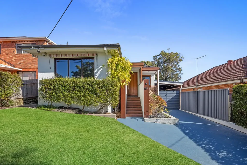Penshurst 4Kwarto Renovated Family Home with Tranquil Backyard