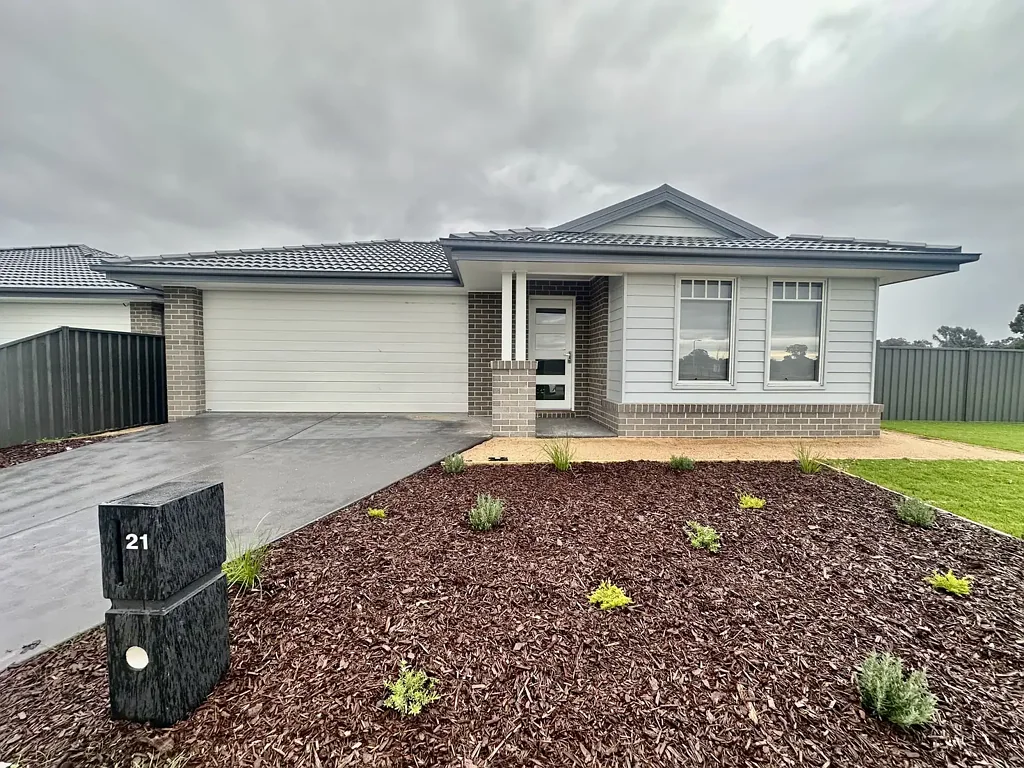A FAMILY HOME WITH SPACE FOR THE FAMILY