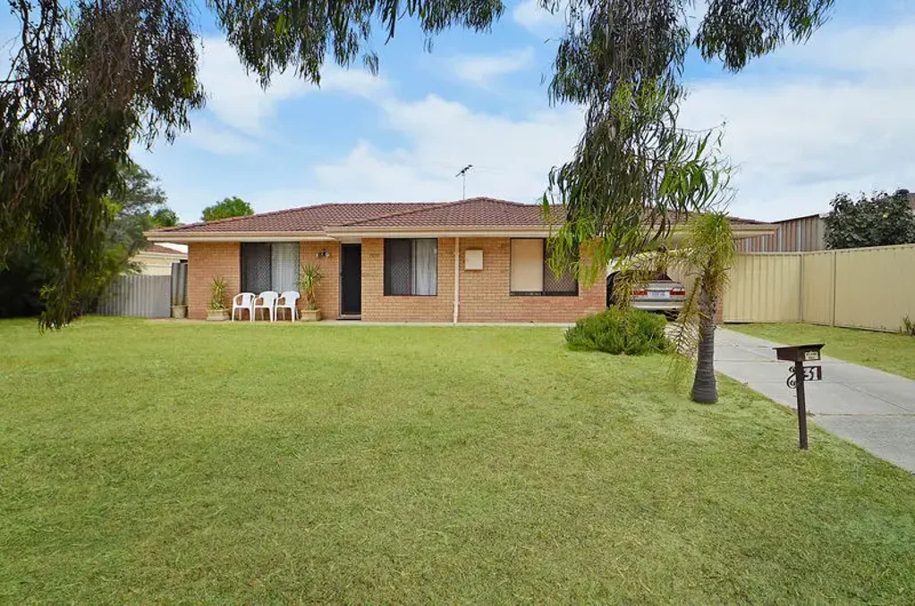 Spacious 3-Bedroom Home in Prime  Location!