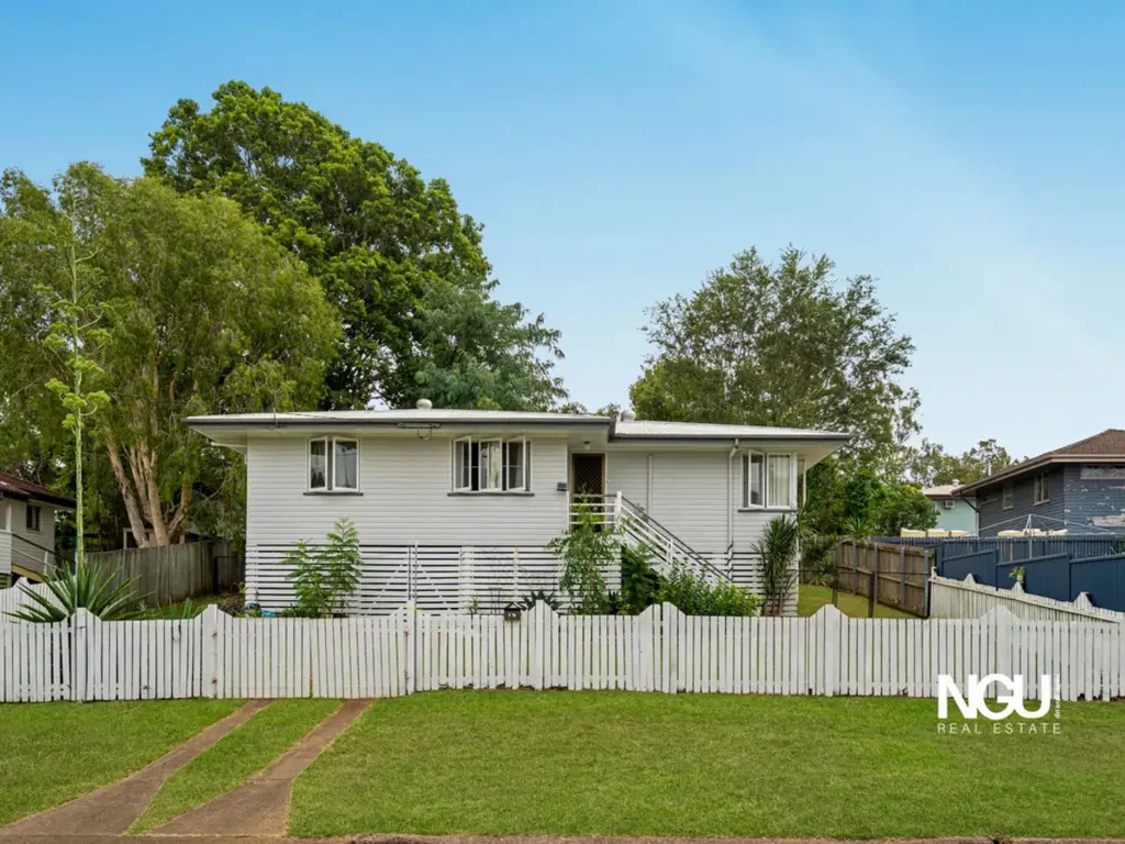 12 Wentworth Street, Leichhardt, QLD 4305
