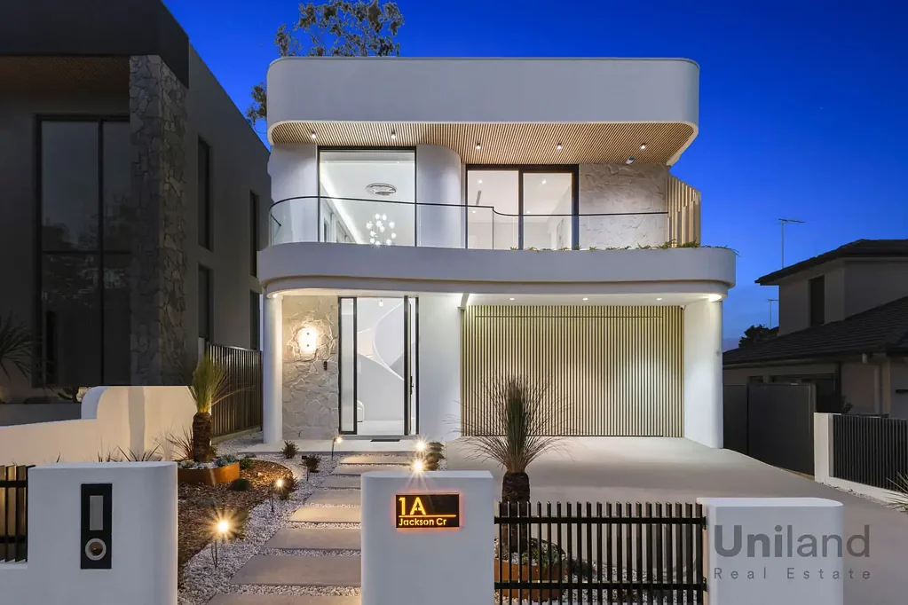 Denistone East 5Moenga An Unforgettable Statement of Style & Sophistication