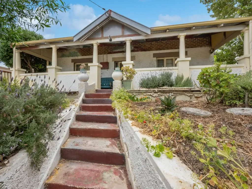 Beachlands 4Habitaciones Character, Charm & Coastal Convenience