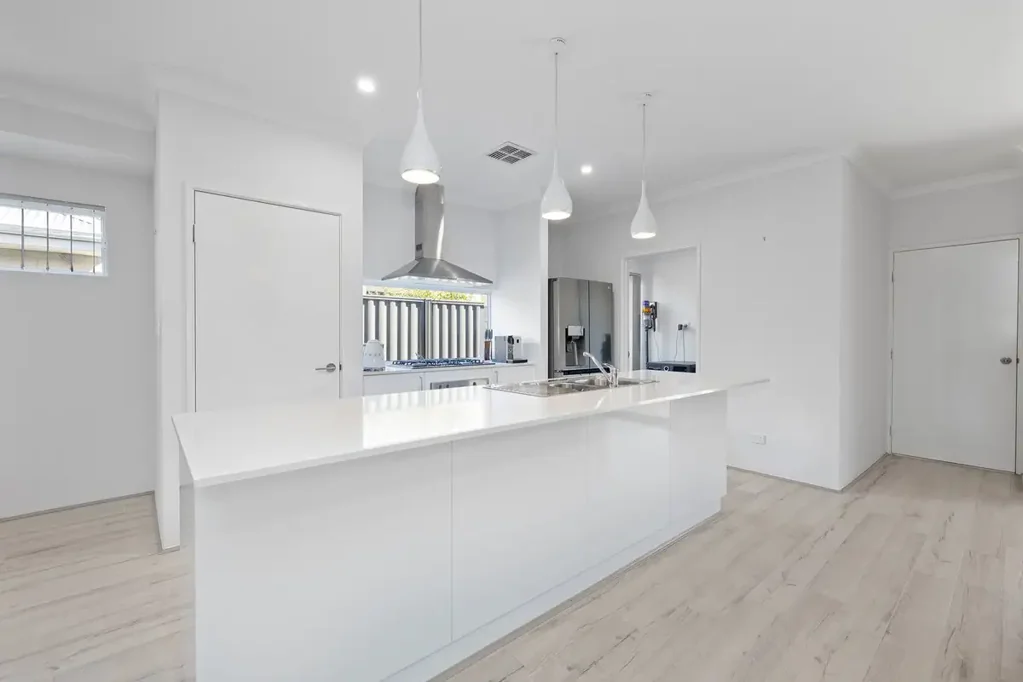 5 Gossan Chase, Piara Waters, WA 6112
