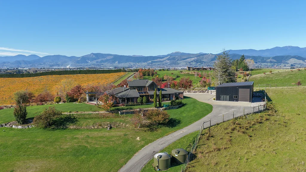 Redwood Valley 5房  Where Lifestyle Meets Space, Views & Versatility