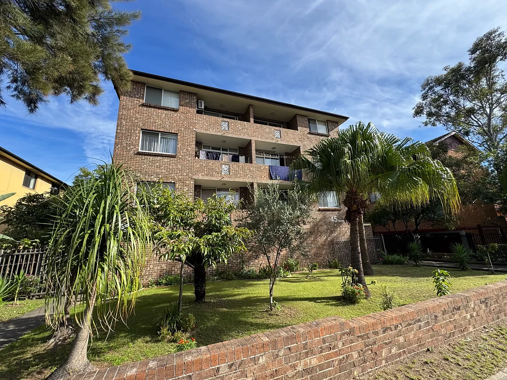 2/45 Bathurst Street, Liverpool, NSW 2170