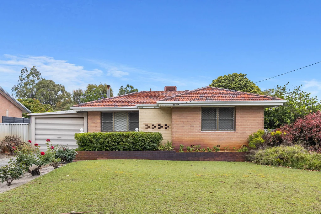 27 Tresidder Road, Lockridge, WA 6054