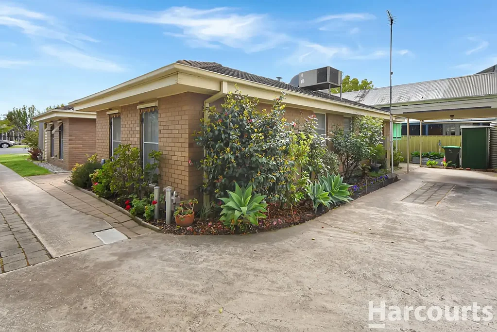 2/7 Roberts Avenue, Horsham, VIC 3400