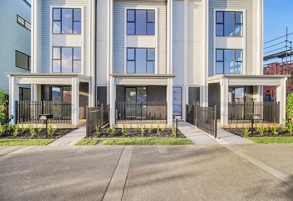 Karaka 5 Bedroom Auranga Karaka's Finest Brand- New Family Residence