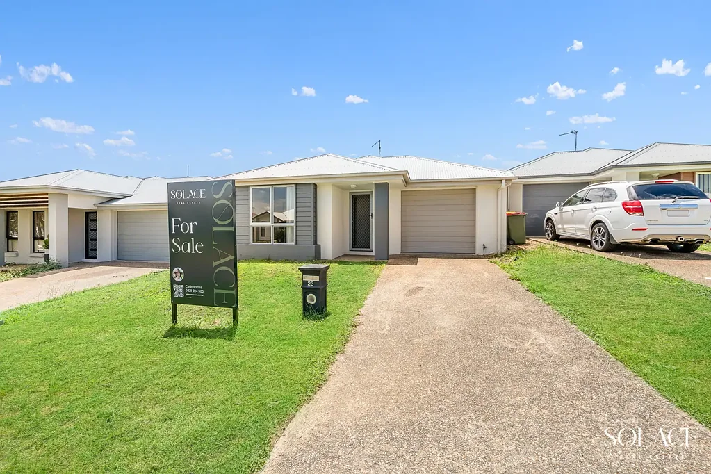 Kirkwood 3房  A great-value property for families, first-home buyers or investors alike - welcome to 23 Oystercatcher Road, Kirkwood.