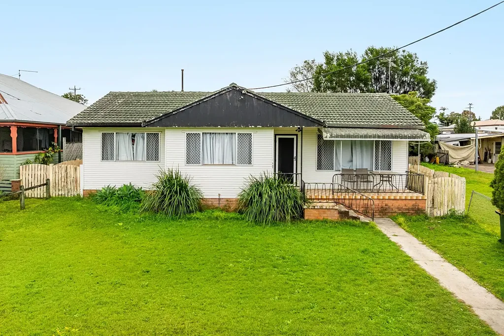 Casino 3कमरा Modernised weatherboard home in prime location