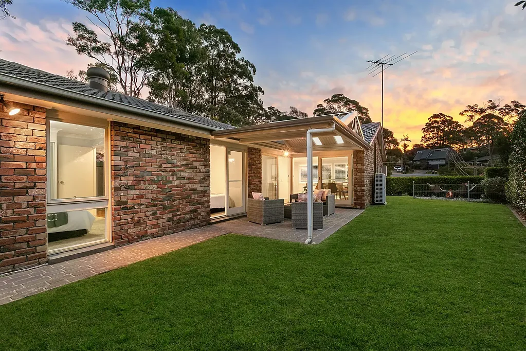 242 Quarter Sessions Road, Westleigh, NSW 2120