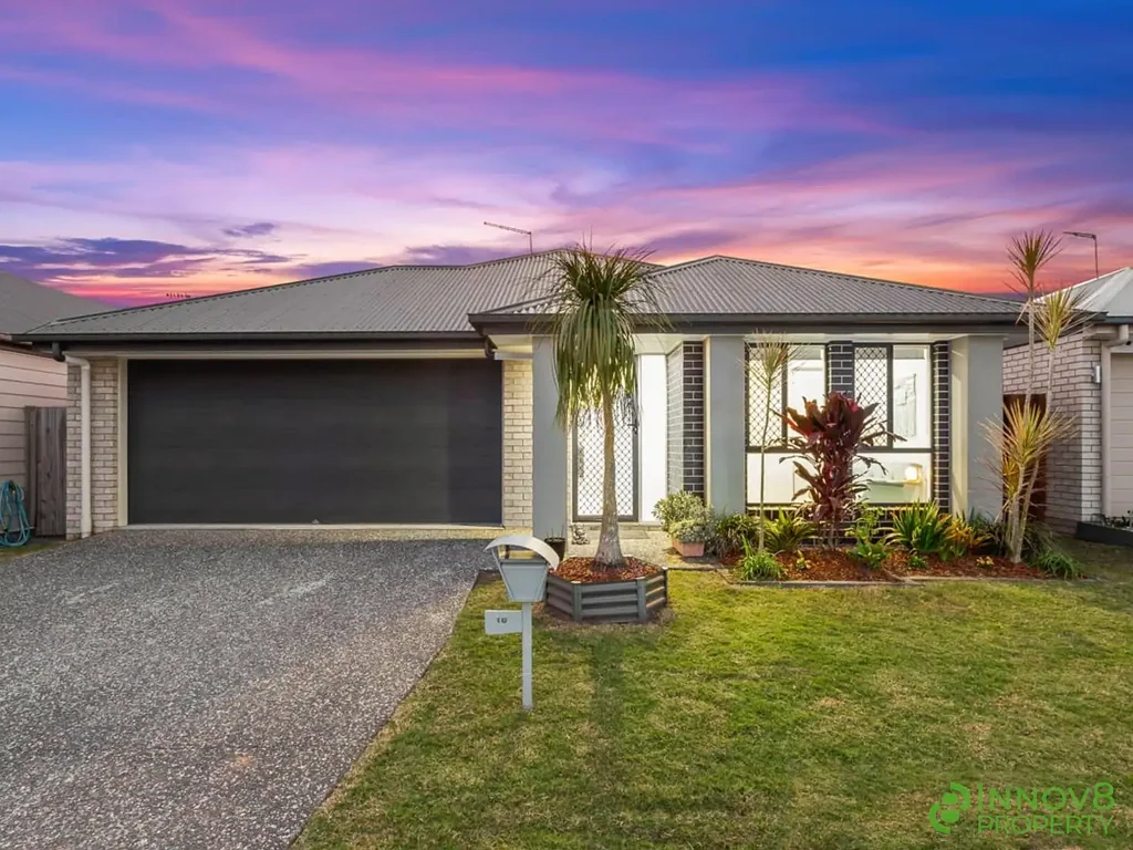 Morayfield 4Moenga Contemporary Family Home With Multiple Living Spaces & Modern Finishes Throughout!