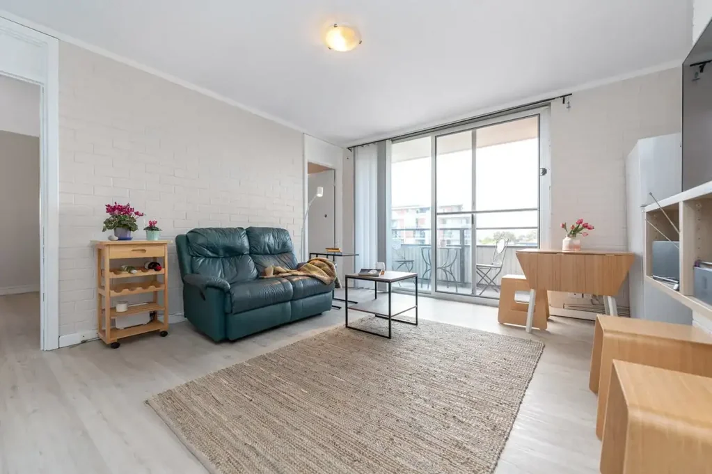 Perth 2 Bedroom Light-Filled Apartment in a Prime Lifestyle Location